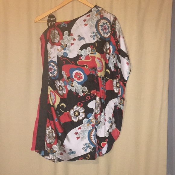 Party dress. - Picture 1 of 1